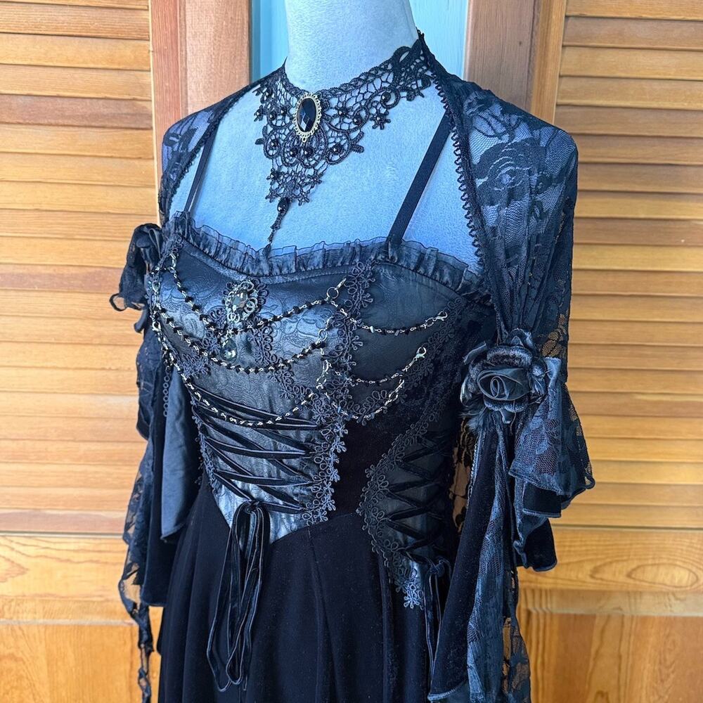 Devil Fashion Gothic Victorian Vampire In the Cover of the Night Black Dress - Picture 5 of 17